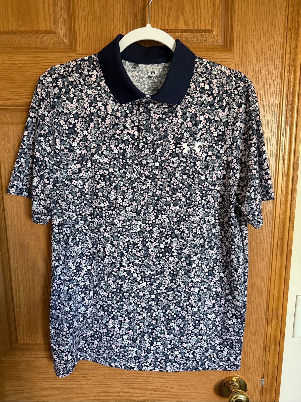 Under Armour Men’s Navy and White Floral Polo